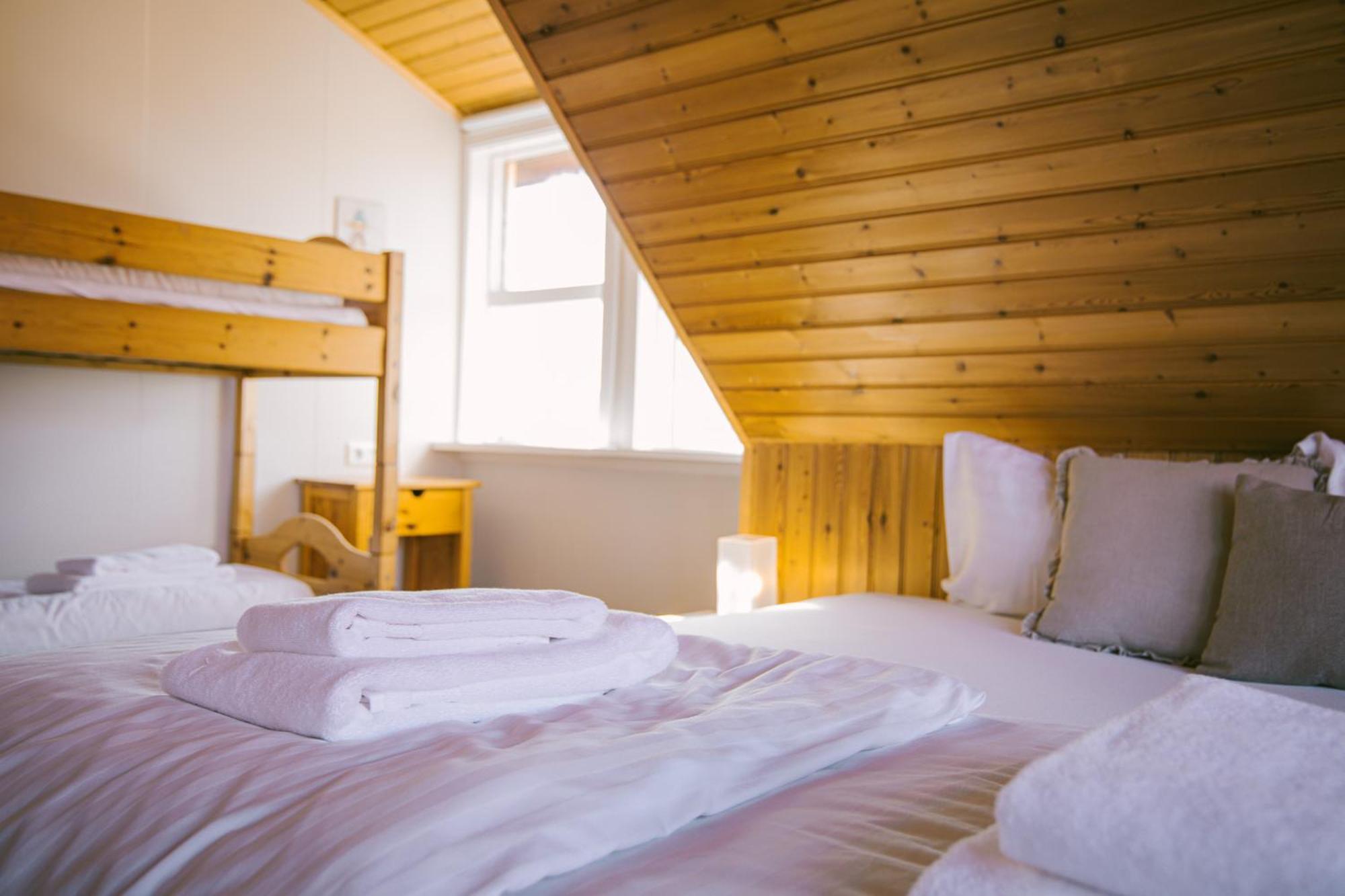 Milli Vina Guesthouse Боргарнес Екстериор снимка