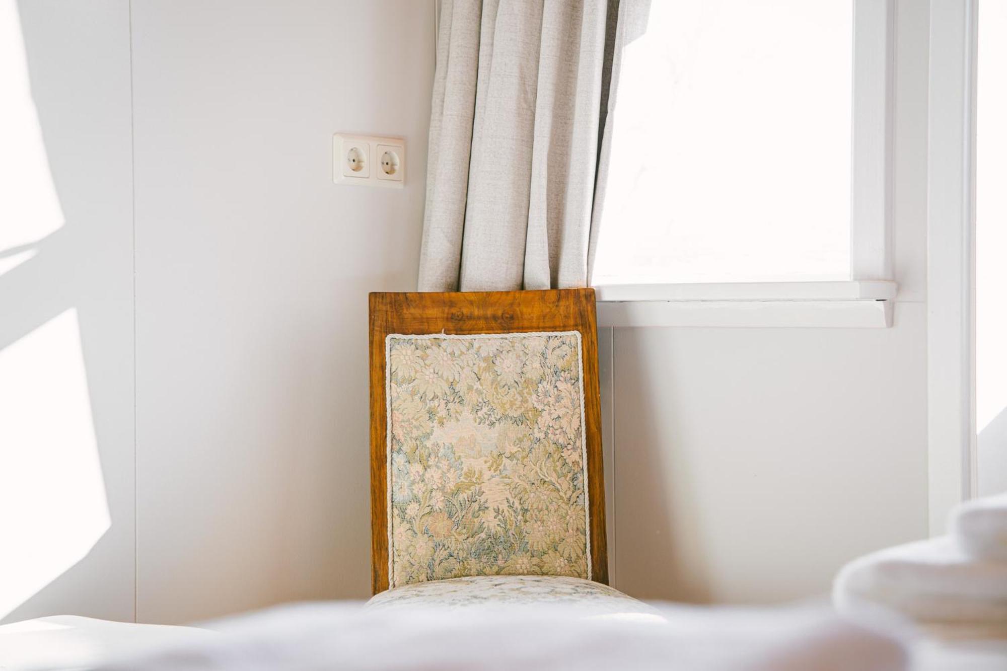 Milli Vina Guesthouse Боргарнес Екстериор снимка