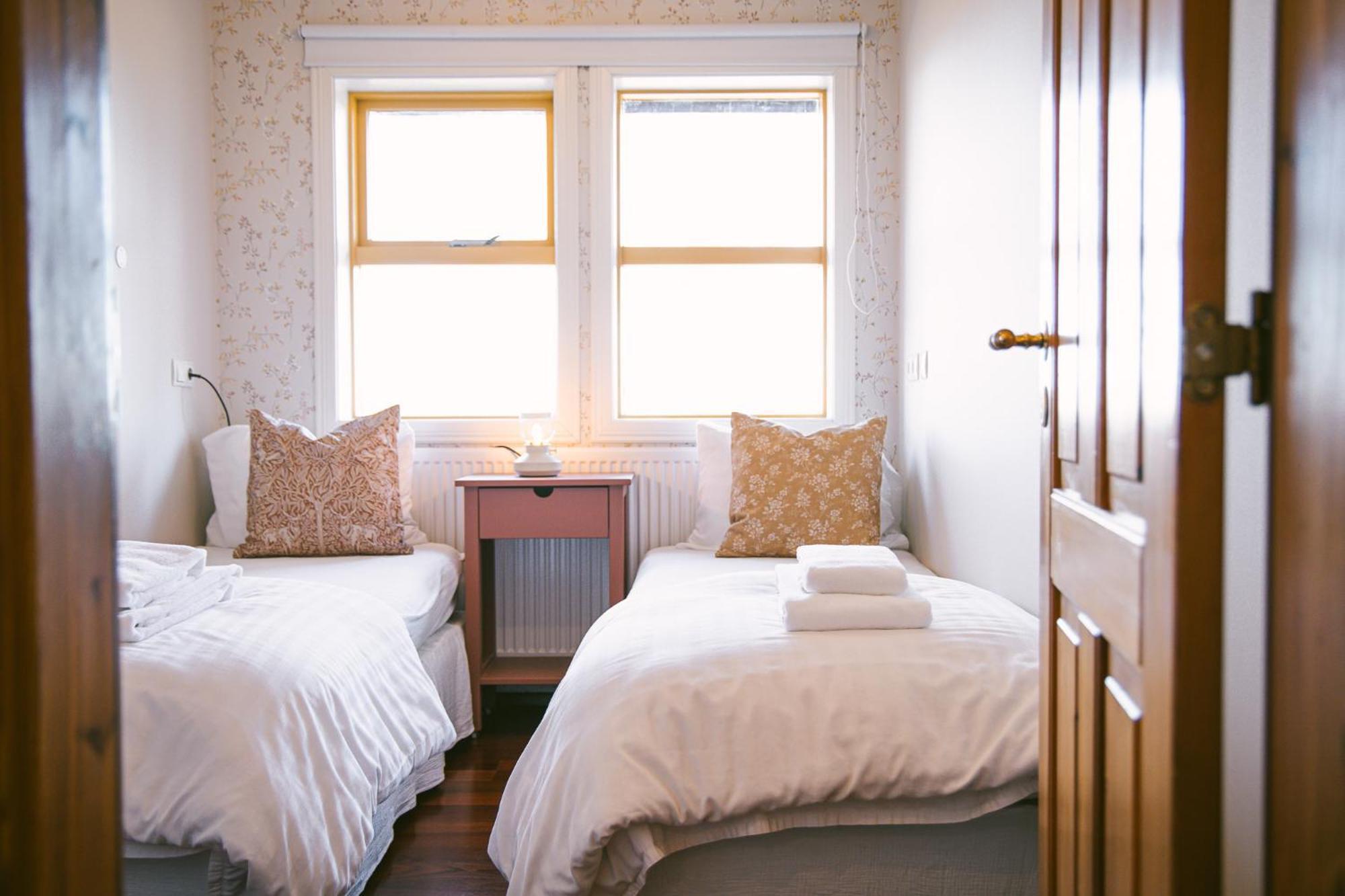 Milli Vina Guesthouse Боргарнес Екстериор снимка